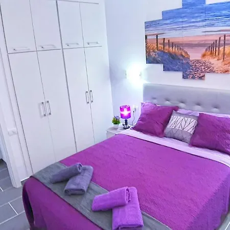 New And Beautiful In Cristianos, Free Wi-fi, Ocean View Апартаменты